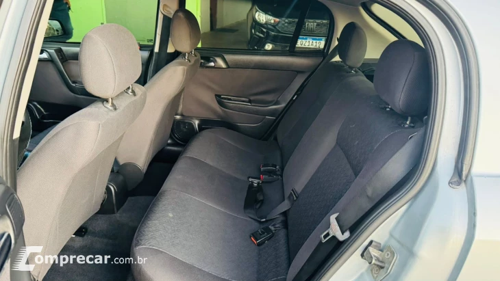 ASTRA 2.0 MPFI Advantage 8V