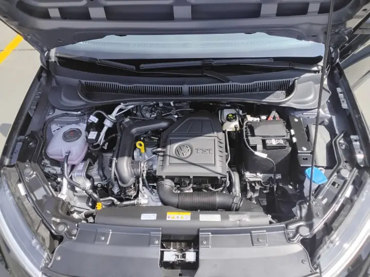 NIVUS 1.0 200 TSI TOTAL FLEX HIGHLINE AUTOMÁTICO