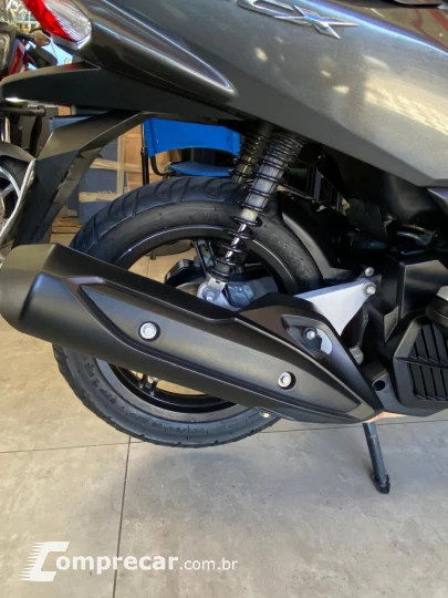 PCX 150 DLX