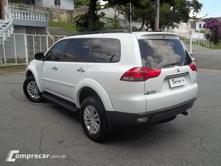 PAJERO 3.5 HPE 4X4 7 Lugares V6 24V