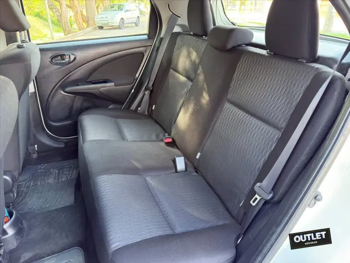 ETIOS 1.3 X 16V FLEX 4P MANUAL