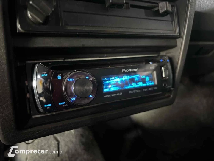 VOYAGE 1.8 GL 8V ÁLCOOL 2P MANUAL