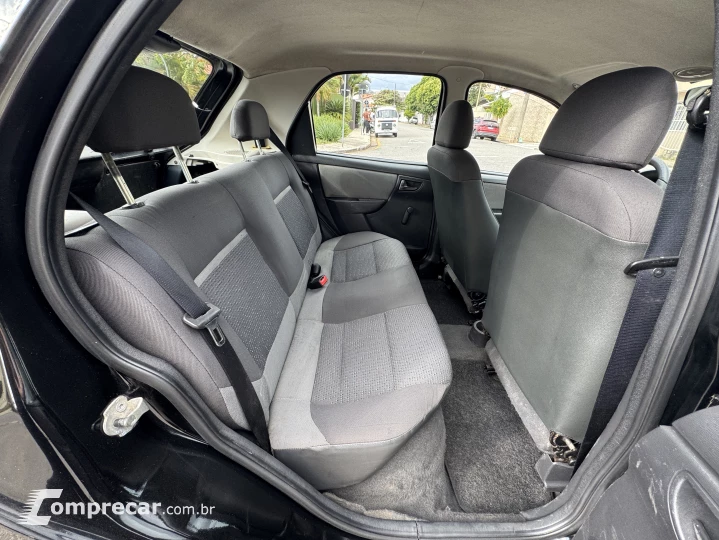 CELTA 1.0 MPFI LT 8V