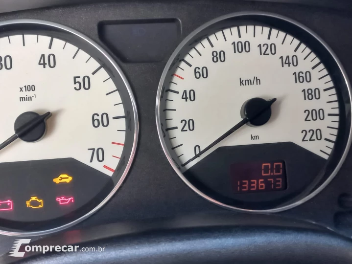 ASTRA 2.0 MPFI Advantage Sedan 8V
