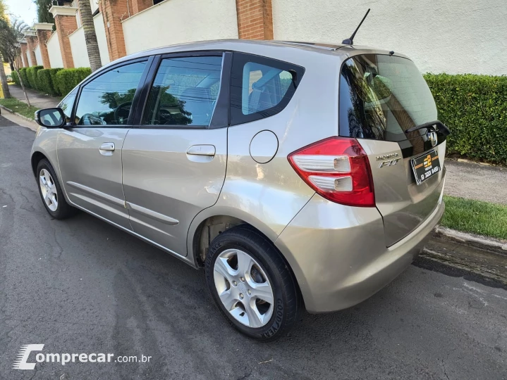 FIT 1.4 LX 16V