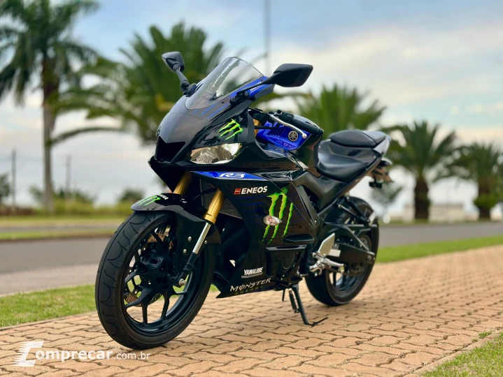 YZF R3 MOSTER