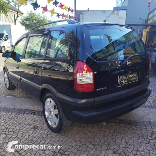 Zafira Eleg.2.0 MPFI FlexPower 8V 5p Aut