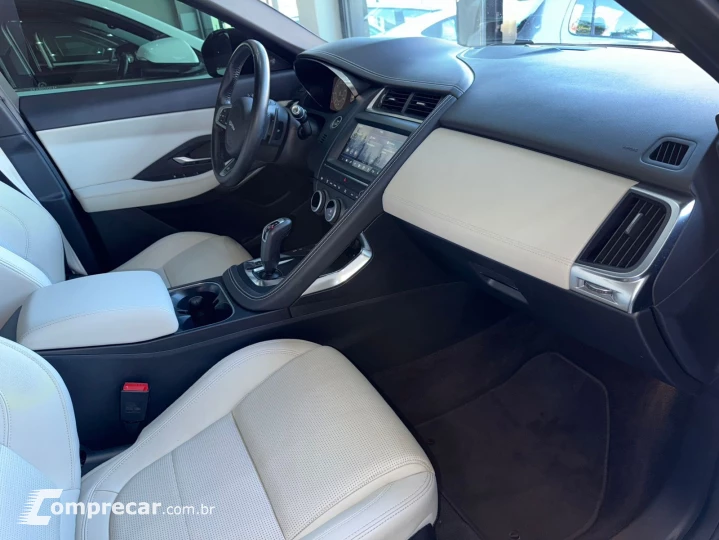 E-PACE 2.0 16V P250 Turbo R-dynamic SE AWD