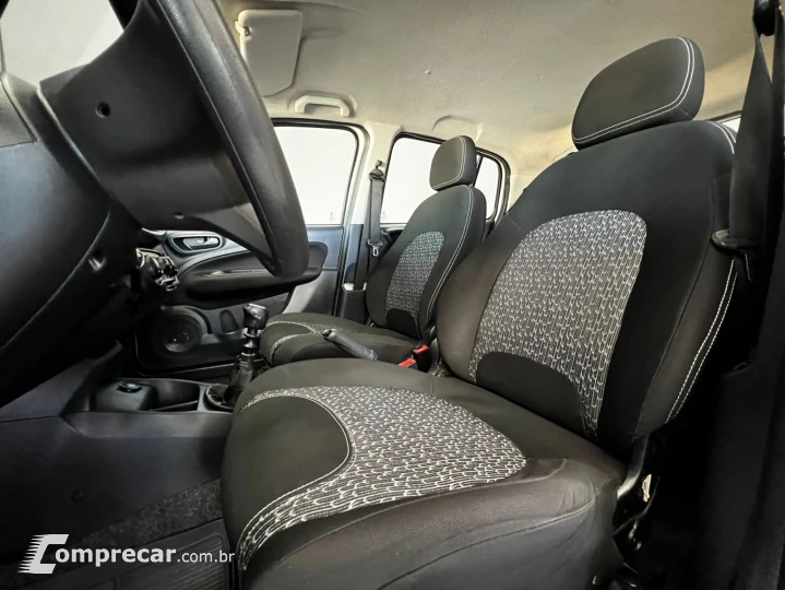 Uno Attractive 1.0 8V (Flex) 4p