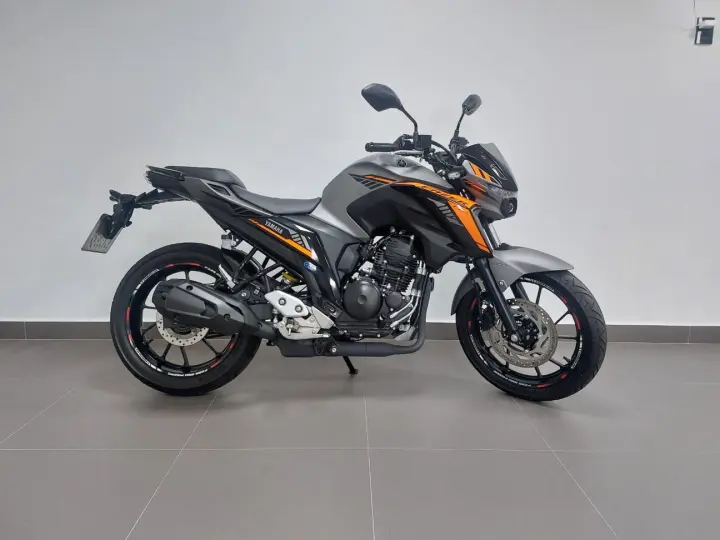 YAMAHA FZ25 FAZER ABS