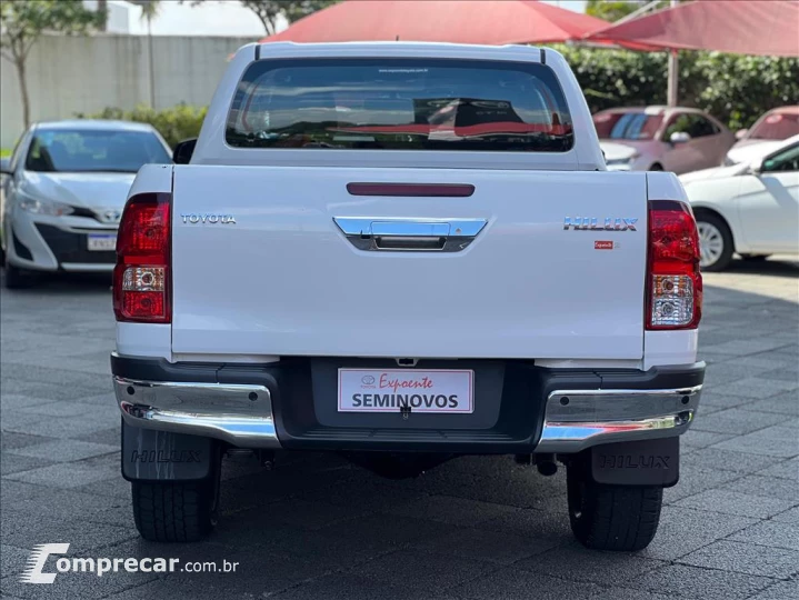 HILUX 2.8 D-4D TURBO DIESEL CD SR 4X4 AUTOMÁTICO