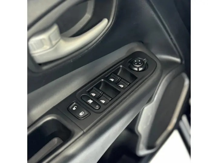 RENEGADE 1.3 T270 TURBO FLEX LONGITUDE AT6