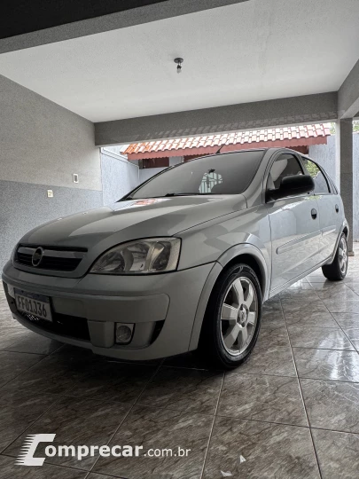 CORSA 1.0 MPFI Maxx Sedan 8V