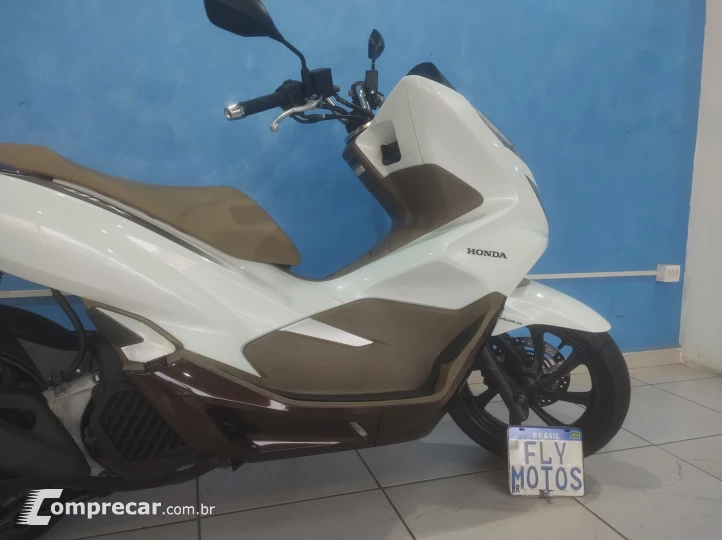 PCX DLX