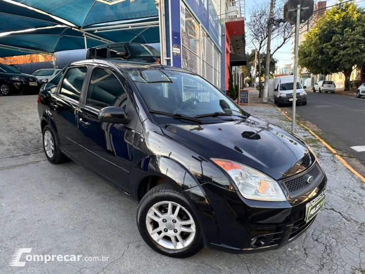 FIESTA 1.6 MPI Sedan 8V