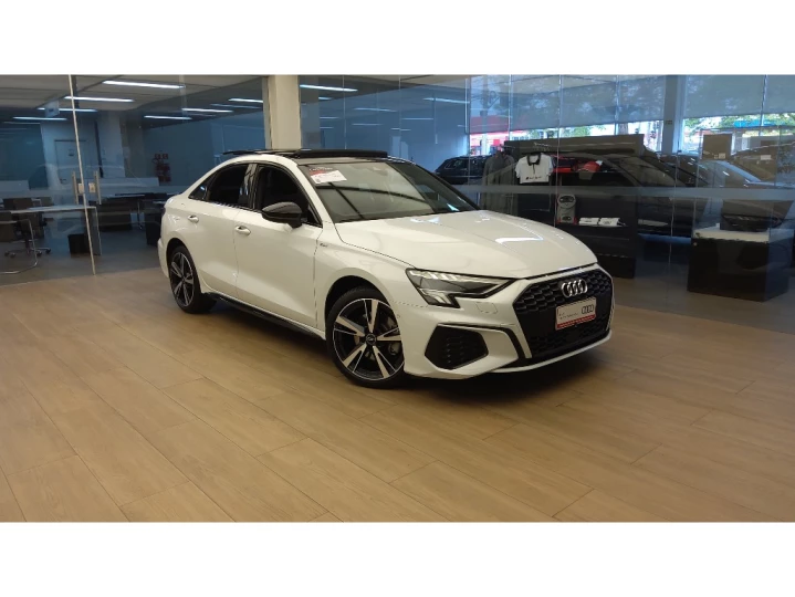 A3 2.0 40 TFSI MHEV SEDAN PERFORMANCE BLACK S-TRONIC