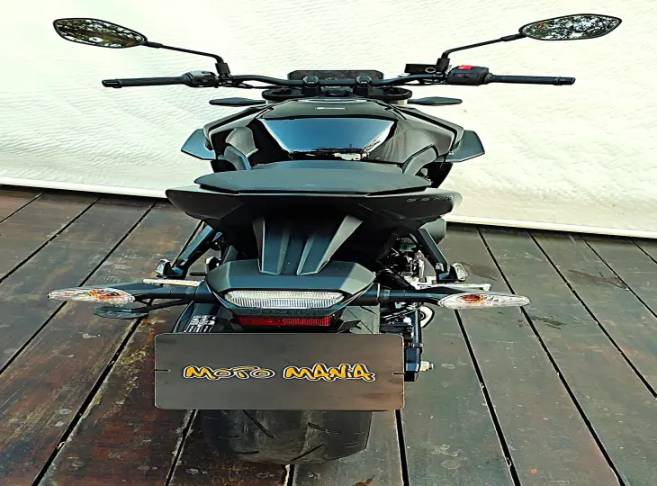SUZUKI GSX-8S