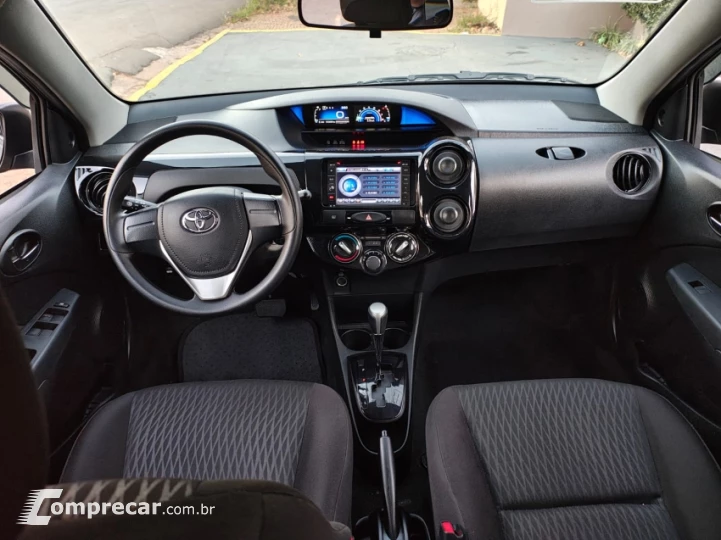 ETIOS 1.5 X Plus Sedan 16V