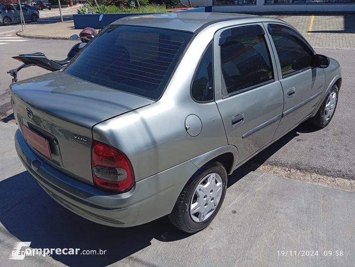 CORSA 1.0 MPFI Classic Sedan Life 8V