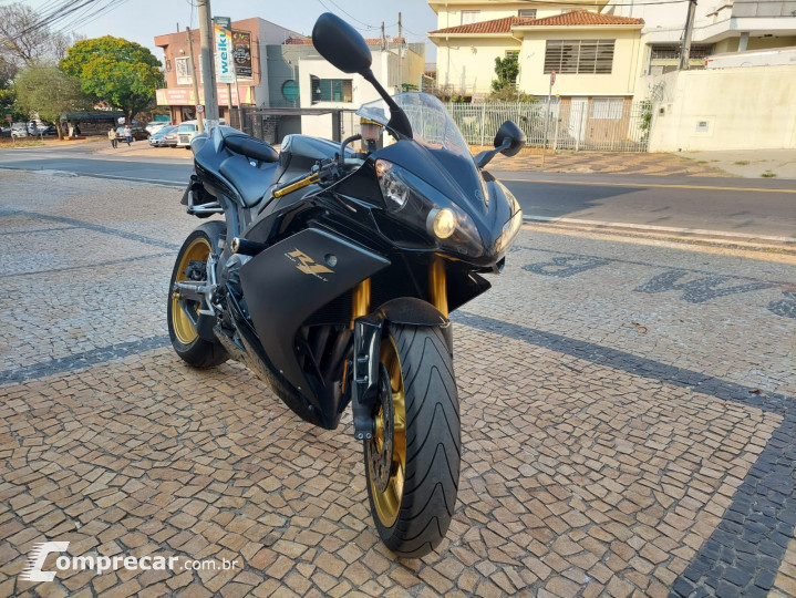 YZF R1 1000