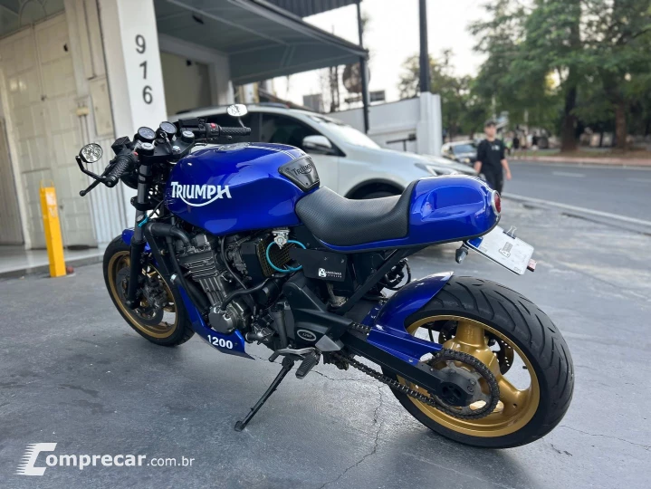 Trophy 1200