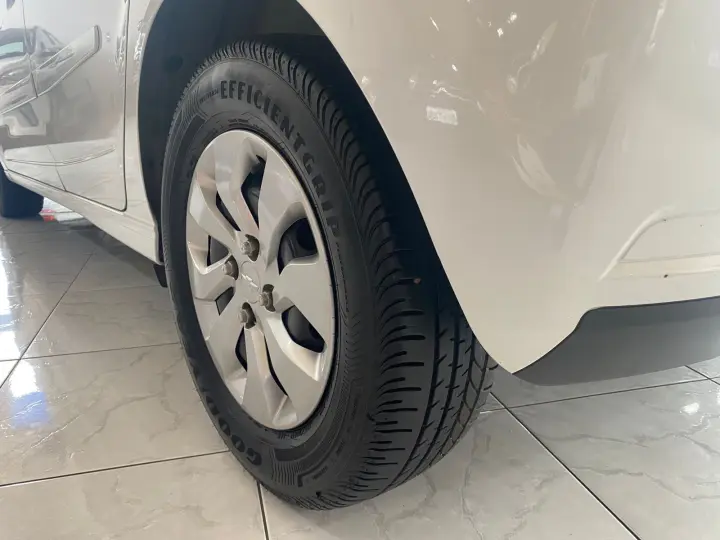 ONIX 1.0 MPFI LT 8V