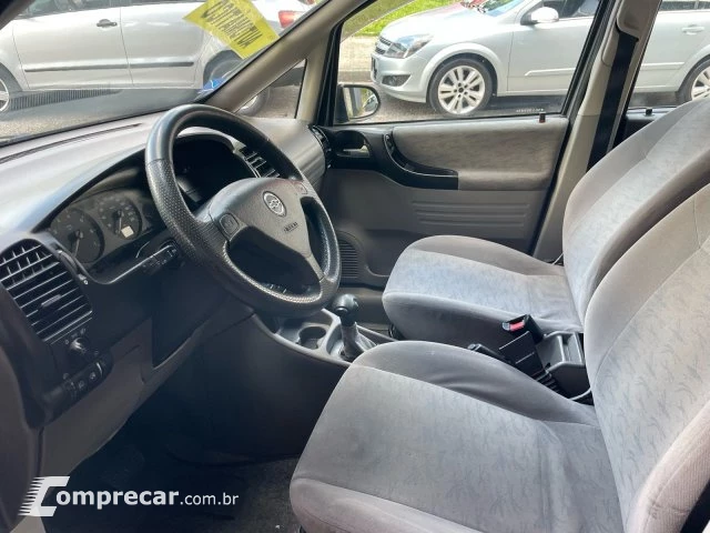 ZAFIRA - 2.0 MPFI 16V 4P AUTOMÁTICO