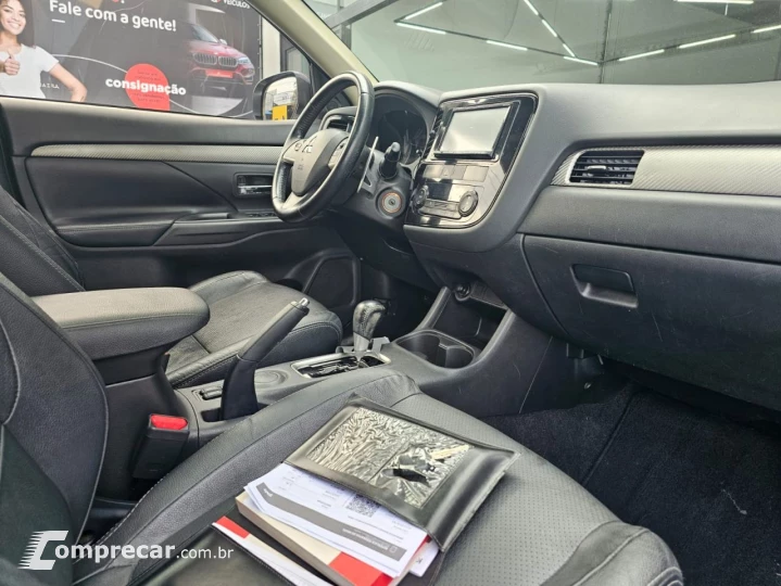 OUTLANDER 2.0 16V 160cv Aut.