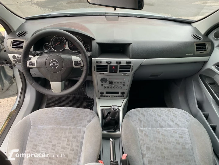 VECTRA 2.0 MPFI Elegance 8V