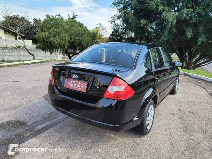 FIESTA 1.6 MPI Sedan 8V