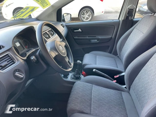 FOX - 1.6 MI 8V 4P MANUAL
