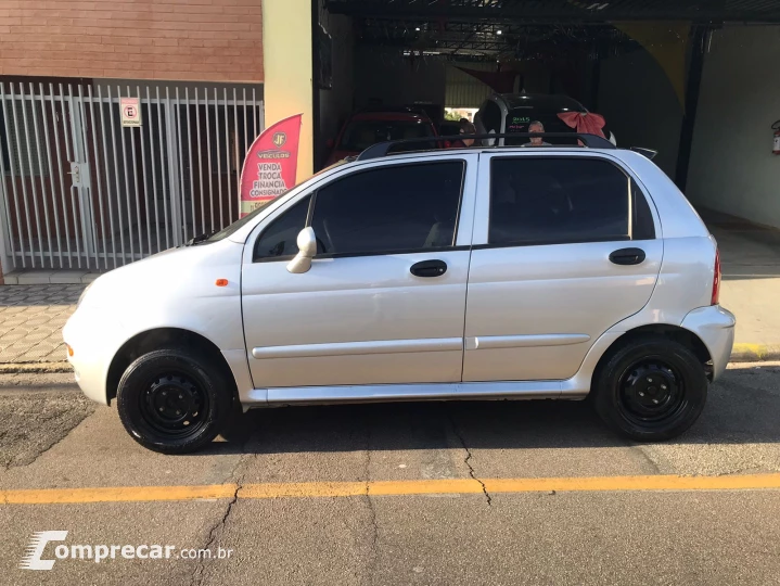 QQ 1.1 MPFI 16V