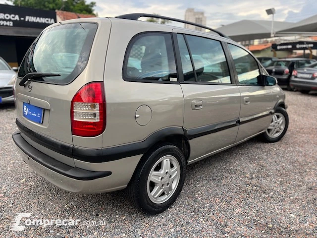 ZAFIRA 2.0 MPFI Elegance 8V