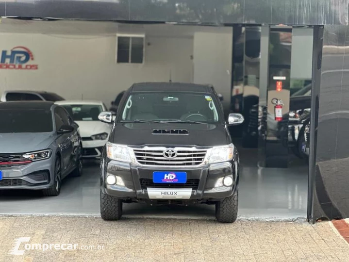 HILUX CD4X4 SRV