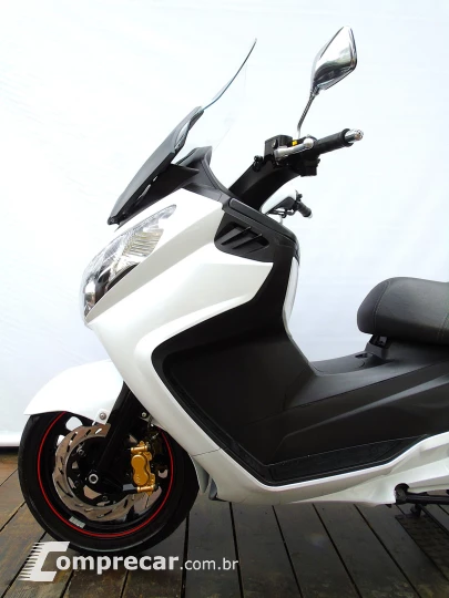 DAFRA MAXSYM 400I