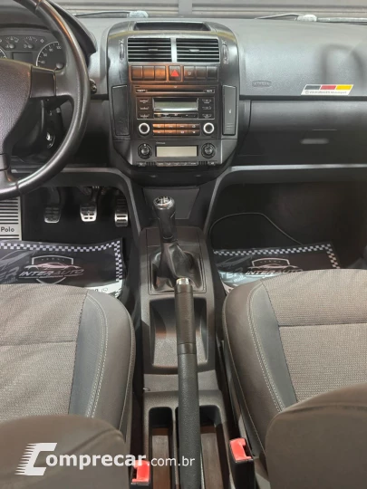 POLO SEDAN 1.6 MI Comfortline 8V