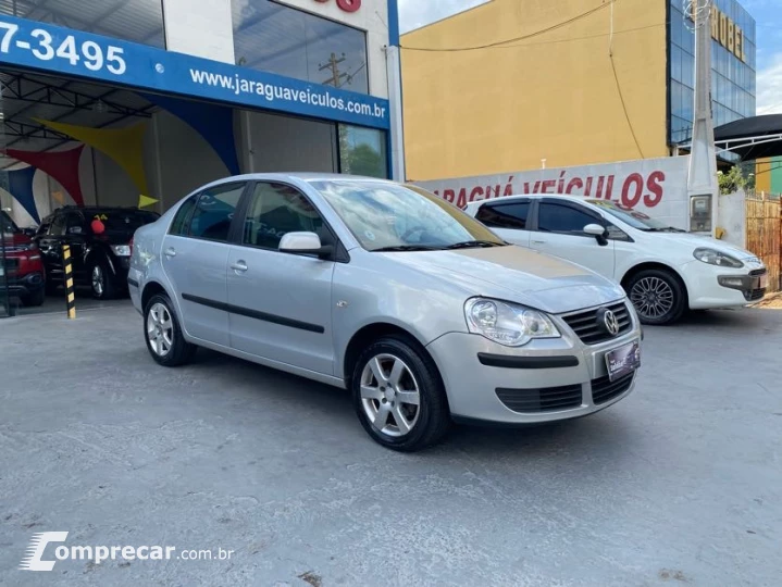 POLO SEDAN 1.6 8V