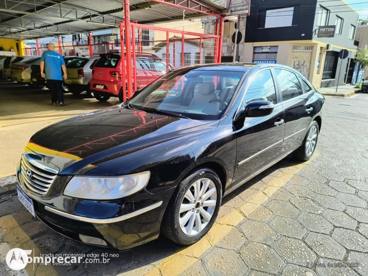 AZERA 3.3 MPFI GLS Sedan V6 24V