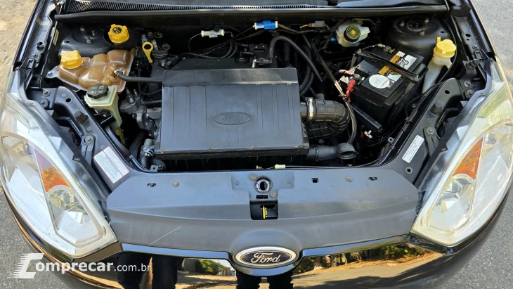 FIESTA 1.6 Rocam Sedan 8V