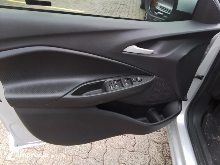 ONIX 1.0 TURBO FLEX PLUS LTZ AUTOMÁTICO