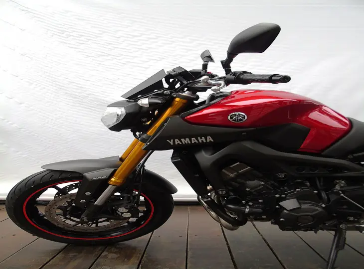 YAMAHA MT-09 ABS