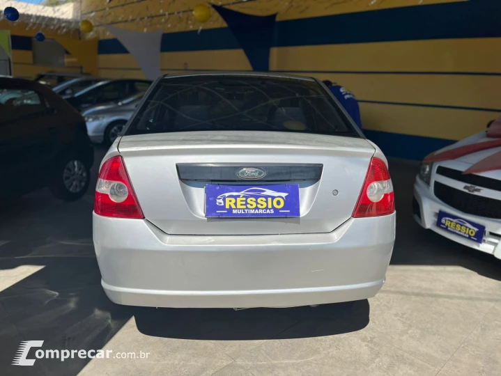 FIESTA 1.6 MPI Class Sedan 8V