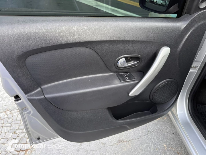 SANDERO 1.6 Expression 8V Hi-torque