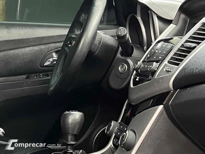 CRUZE 1.8 LT 16V FLEX 4P MANUAL