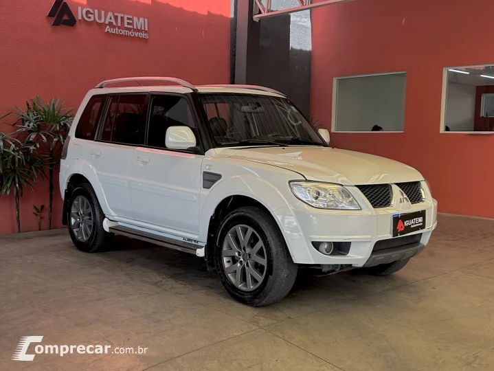 PAJERO TR4 2.0 4X2 16V 140CV FLEX 4P AUTOMÁTICO