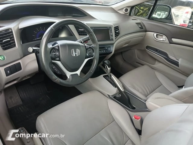 CIVIC - 1.8 EXS 16V 4P AUTOMÁTICO