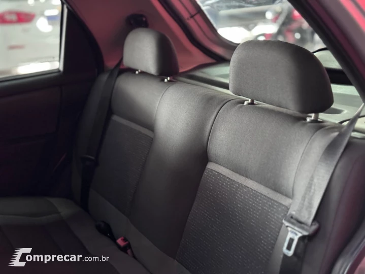 CELTA 1.0 MPFI LT 8V