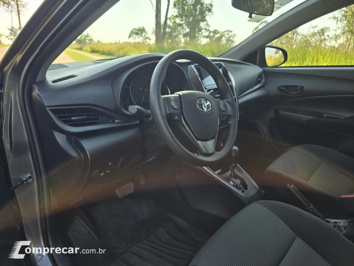 YARIS 1.5 16V XL