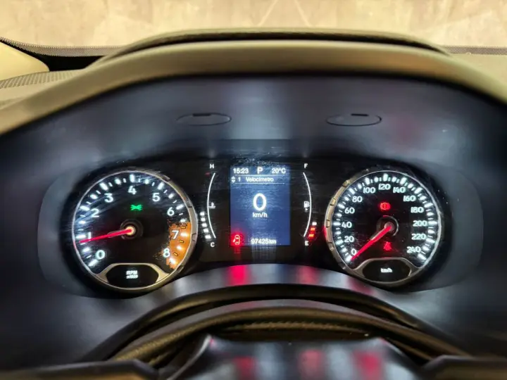 Renegade 1.8 16V 4P FLEX LONGITUDE AUTOMÁTICO