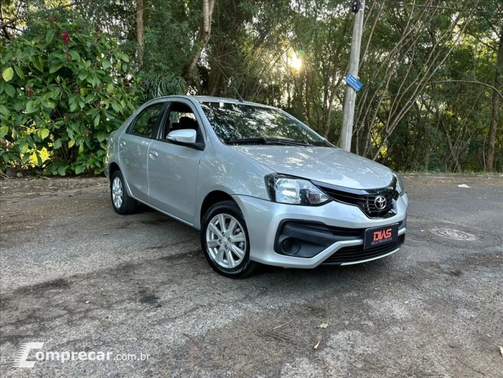 ETIOS 1.5 X Plus Sedan 16V